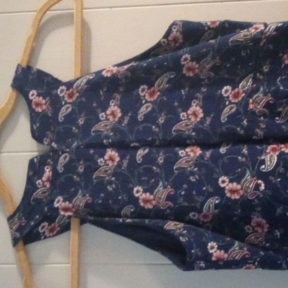 One Piece Tank and Pant Set - Picture 4 of 11